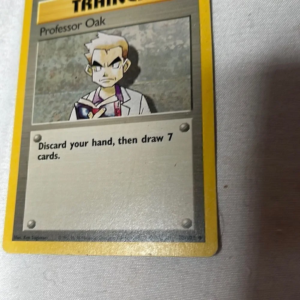 Pokémon Professor Oak 88/102 Trading Card.